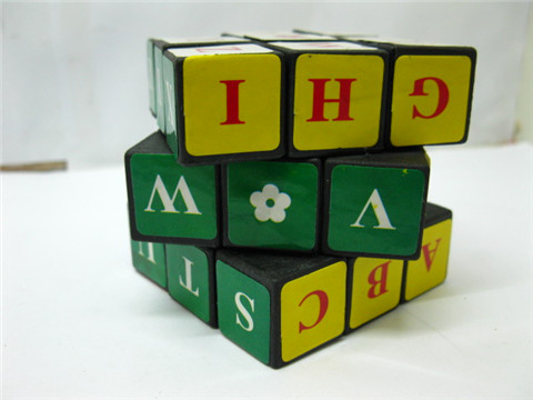 42X Magic Cube Puzzler Great Toy 5.7cm Dia - Click Image to Close