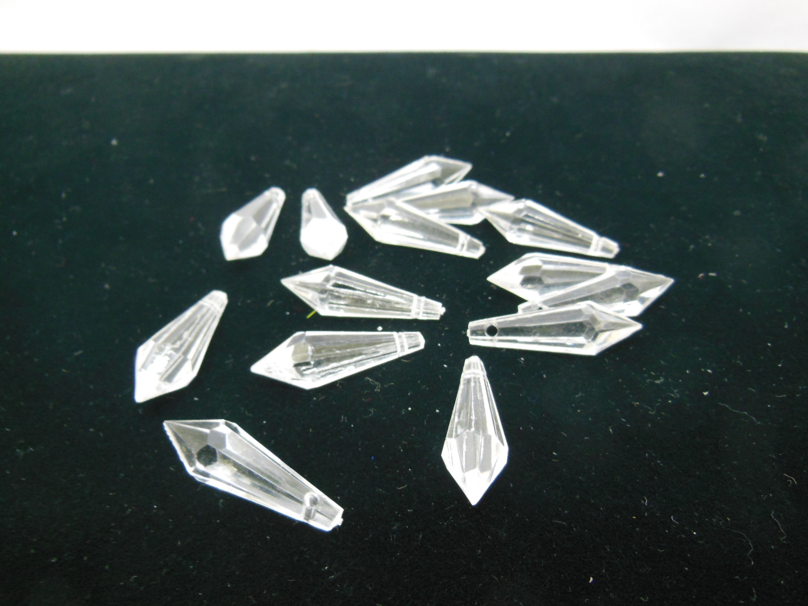 220 Clear Faceted Bead Pendant Jewellery Finding 32x12mm 220 Clear Faceted Bead Pendant Jewellery Finding 32x12mm