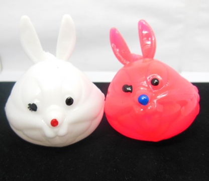 12 Funny Squishy Rabbit Head Sticky Venting Balls - Click Image to Close