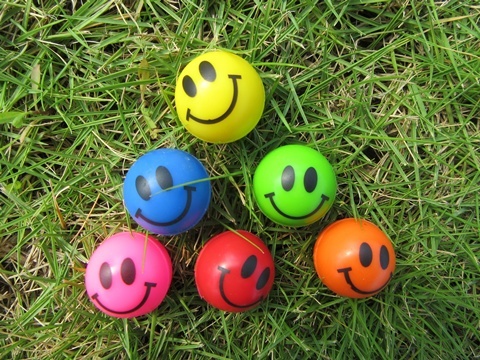 100X Smiling Face Bouncing Balls 25mm Mixed Colour - Click Image to Close