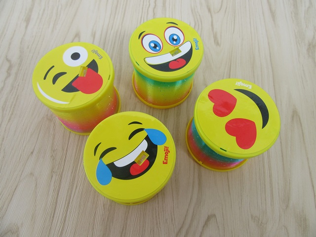 12X Magic Jumbo Smile Face Slinky Rainbow Spring Great Toy 60x65 - Click Image to Close