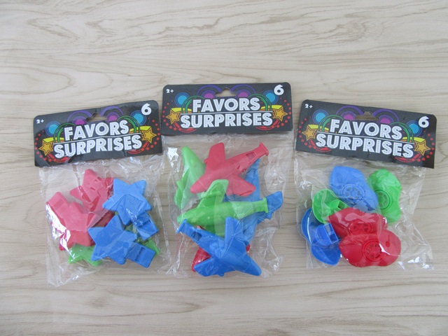 36Packs X 6Pcs Star Lip Airplane Shape Kids Whistles Assorted 36Packs X 6Pcs Star Lip Airplane Shape Kids Whistles Assorted