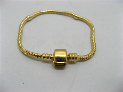 1X Golden Clasp European Bracelets 20cm pa-s50 - Click Image to Close