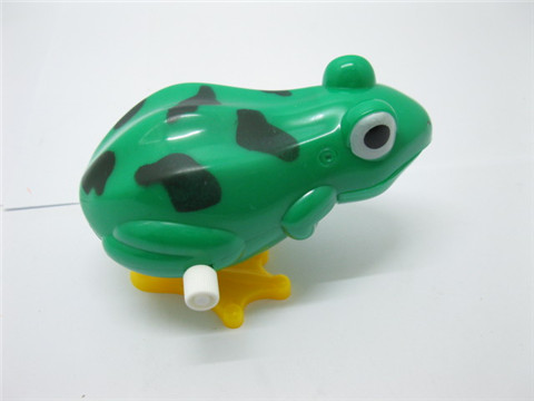 24 Plastic Wind Up Frog with Pencil Sharpener - Click Image to Close