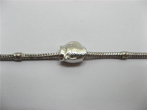 20 Alloy Fish Shape Thread European Beads pa-m46 - Click Image to Close