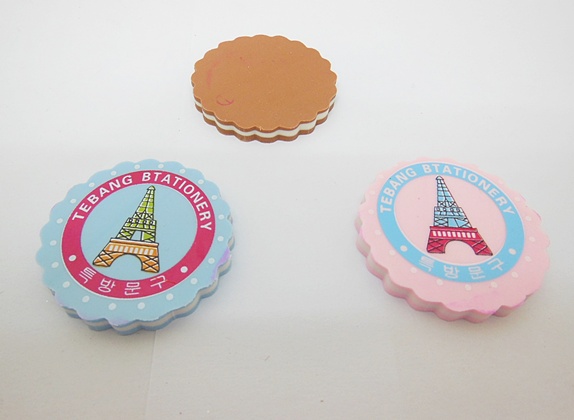 30Pcs Novelty Eiffel Tower Erasers Mixed Color 30Pcs Novelty Eiffel Tower Erasers Mixed Color