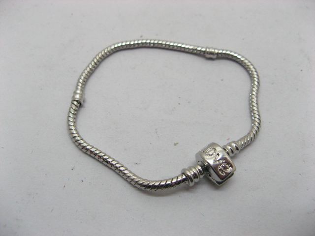 4Pcs European Bracelets Bead 20cm Love Magnectic Clasps - Click Image to Close